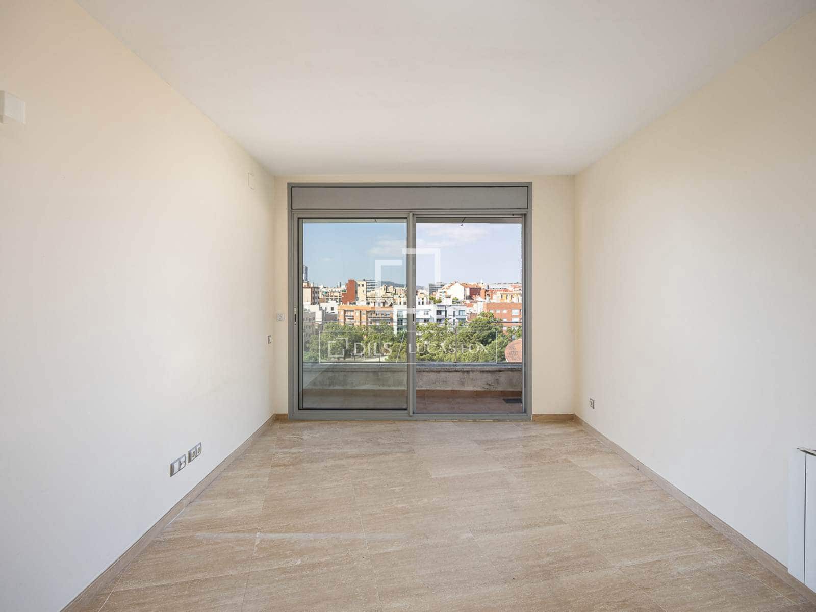 3 soveværelse Penthouse til salg i Barcelona by med garage - € 770.000 (Ref: 9981549)