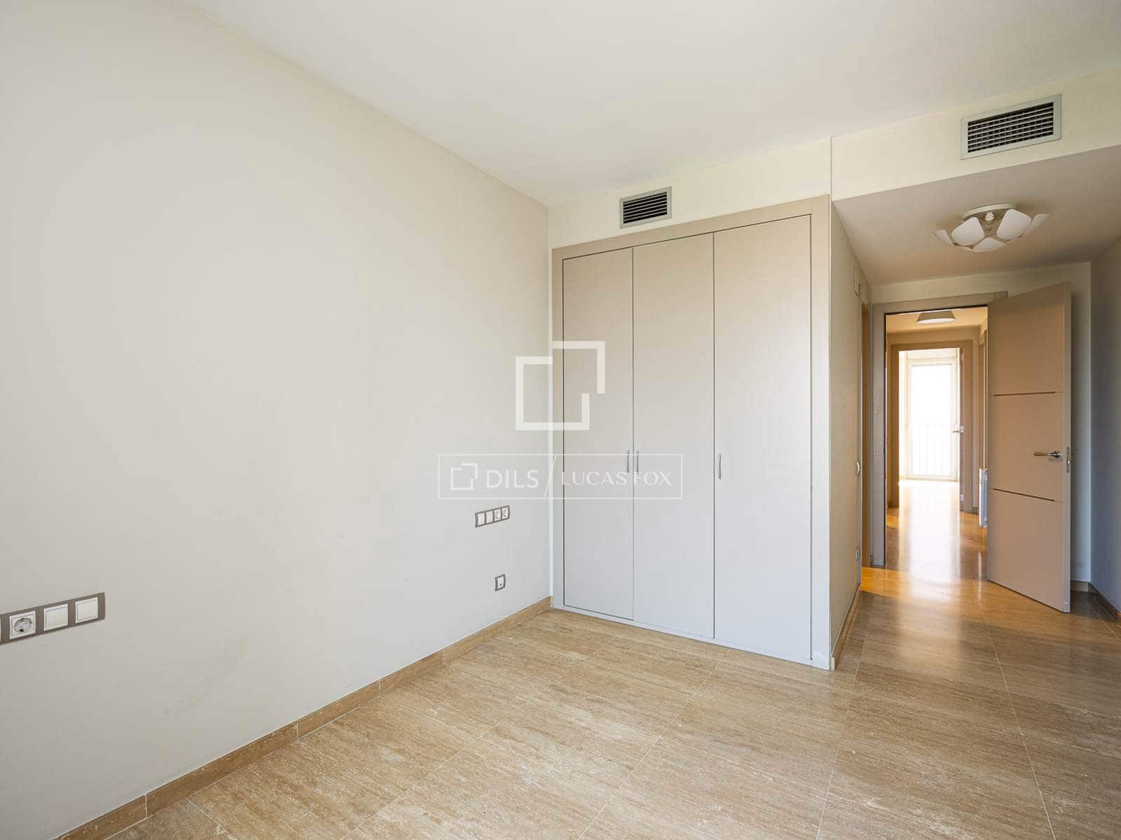 3 soveværelse Penthouse til salg i Barcelona by med garage - € 770.000 (Ref: 9981549)