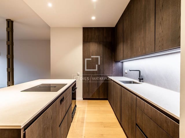 3 quarto Apartamento para venda em Madrid cidade - 1 650 000 € (Ref: 9981624)