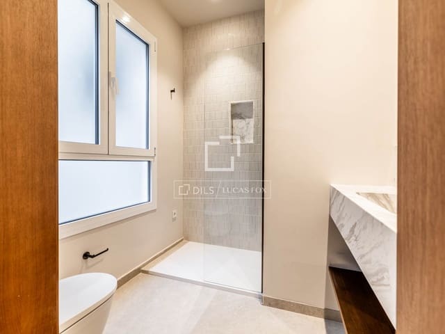 3 quarto Apartamento para venda em Madrid cidade - 1 650 000 € (Ref: 9981624)