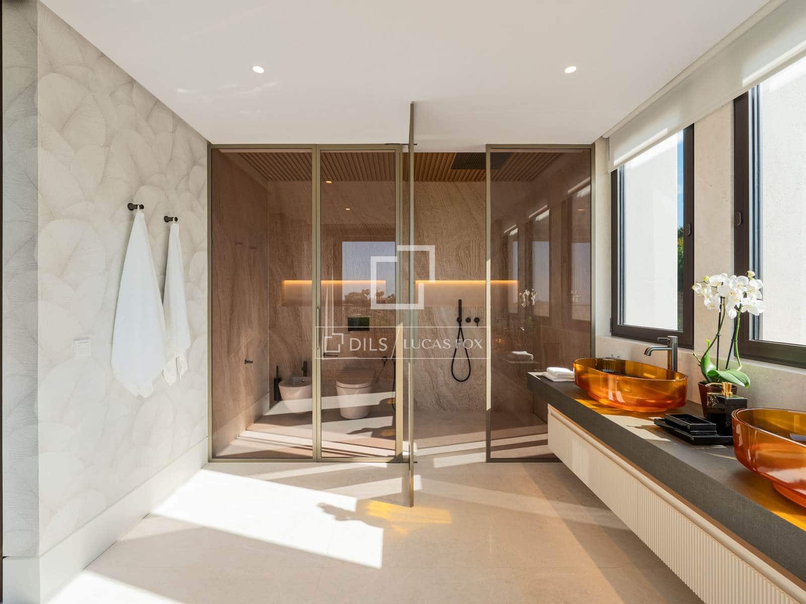 5 sypialnia Willa na sprzedaż w Marbella z basenem garażem - 14 900 000 € (Ref: 9981625)