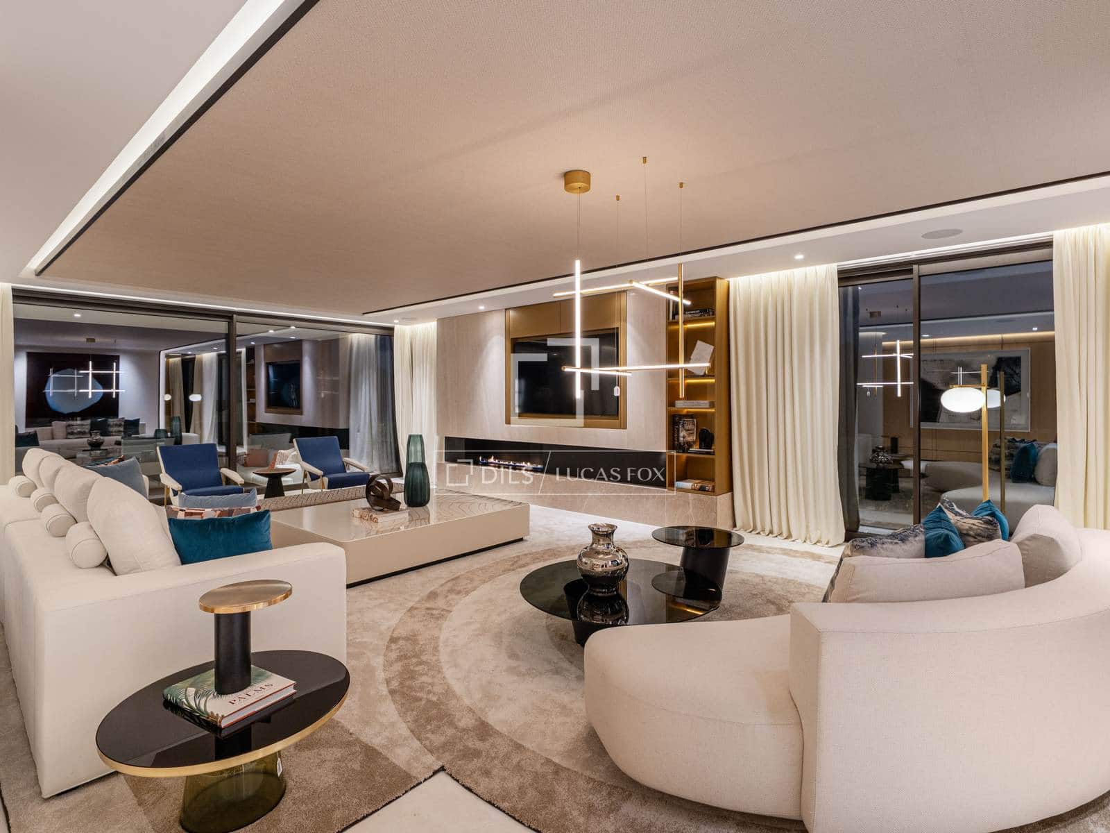 5 sypialnia Willa na sprzedaż w Marbella z basenem garażem - 14 900 000 € (Ref: 9981625)
