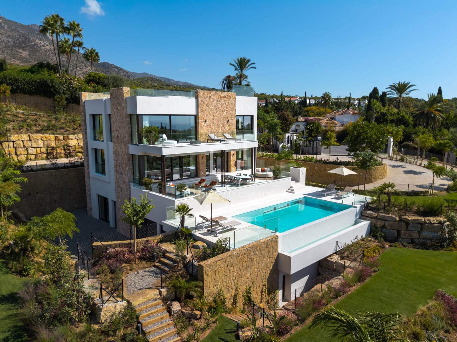 5 sypialnia Willa na sprzedaż w Marbella z basenem garażem - 14 900 000 € (Ref: 9981625)