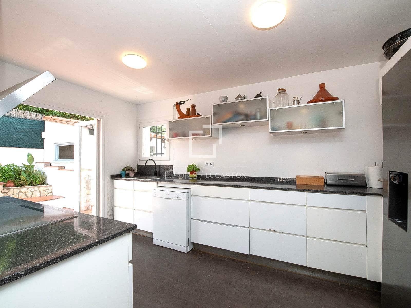 Chalet de 5 habitaciones en Calonge i Sant Antoni en venta con piscina garaje - 680.000 € (Ref: 9981626)
