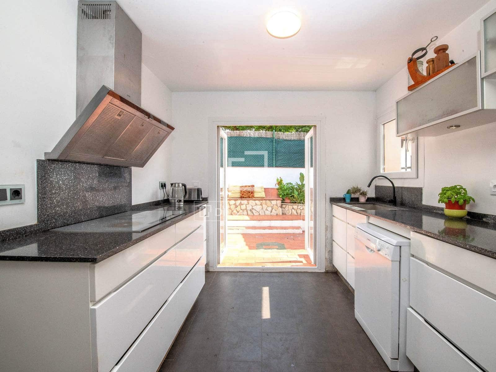 Chalet de 5 habitaciones en Calonge i Sant Antoni en venta con piscina garaje - 680.000 € (Ref: 9981626)