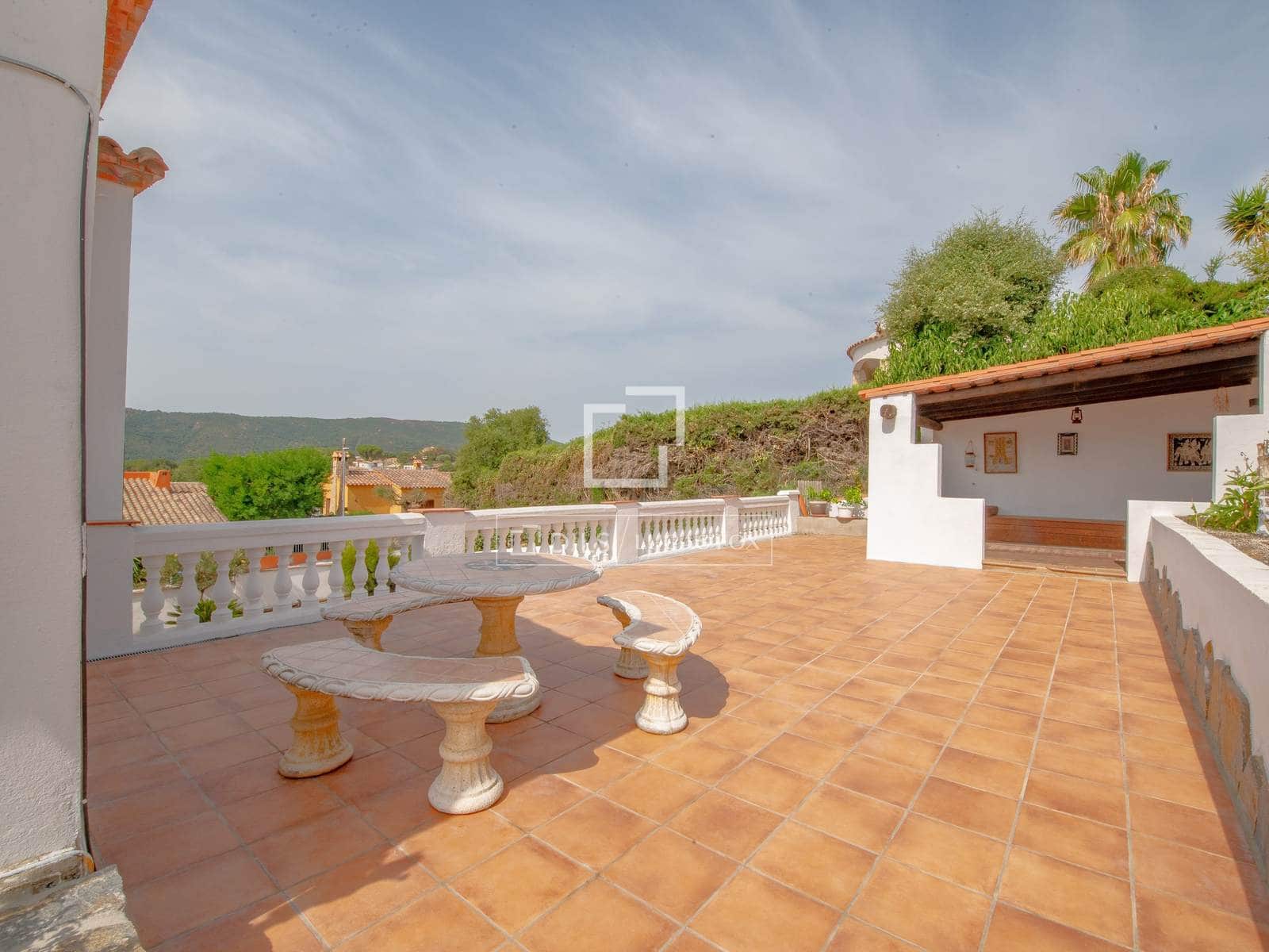 Chalet de 5 habitaciones en Calonge i Sant Antoni en venta con piscina garaje - 680.000 € (Ref: 9981626)