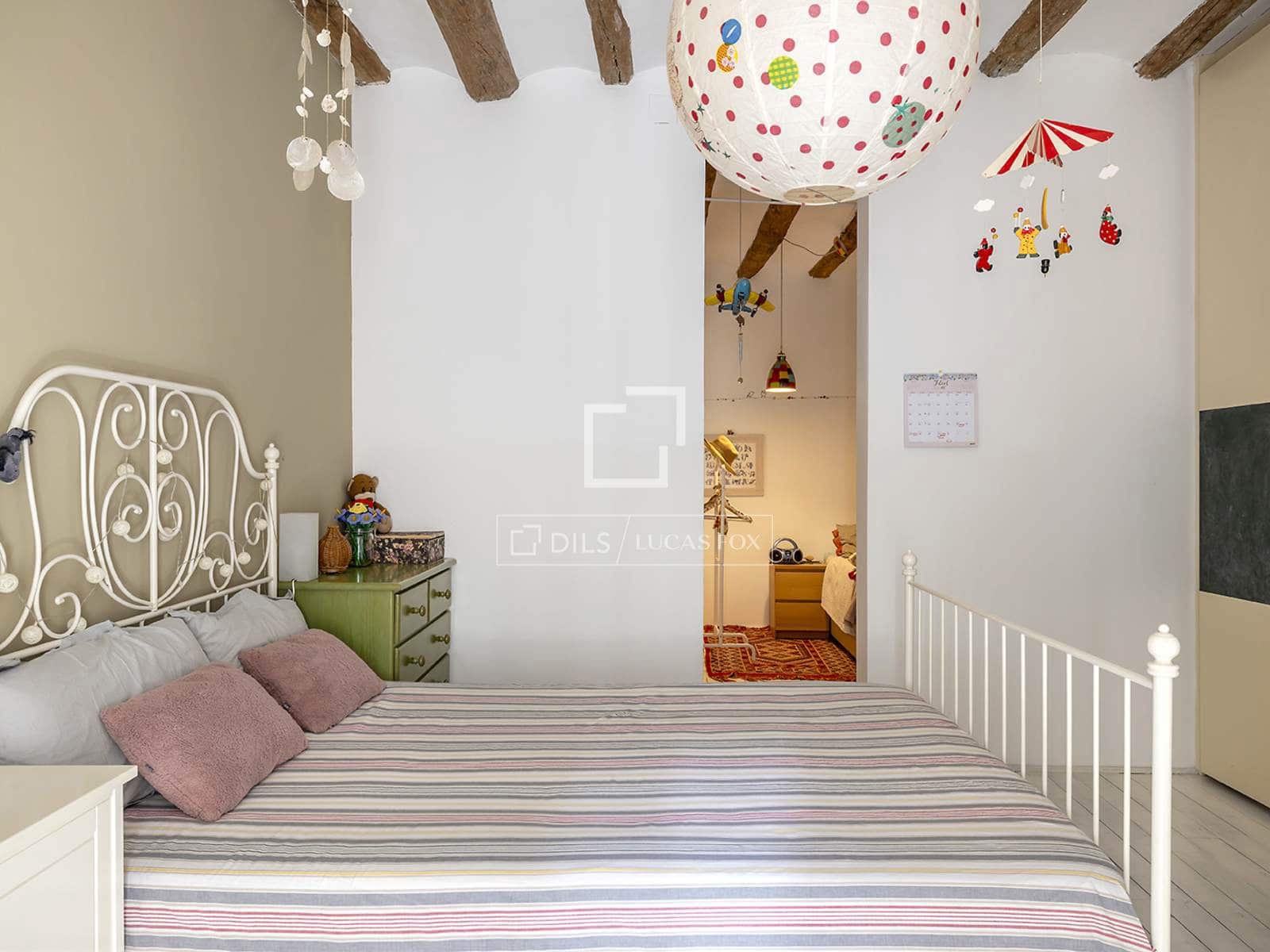 Apartamento de 3 habitaciones en Barcelona ciudad en venta - 595.000 € (Ref: 9981627)