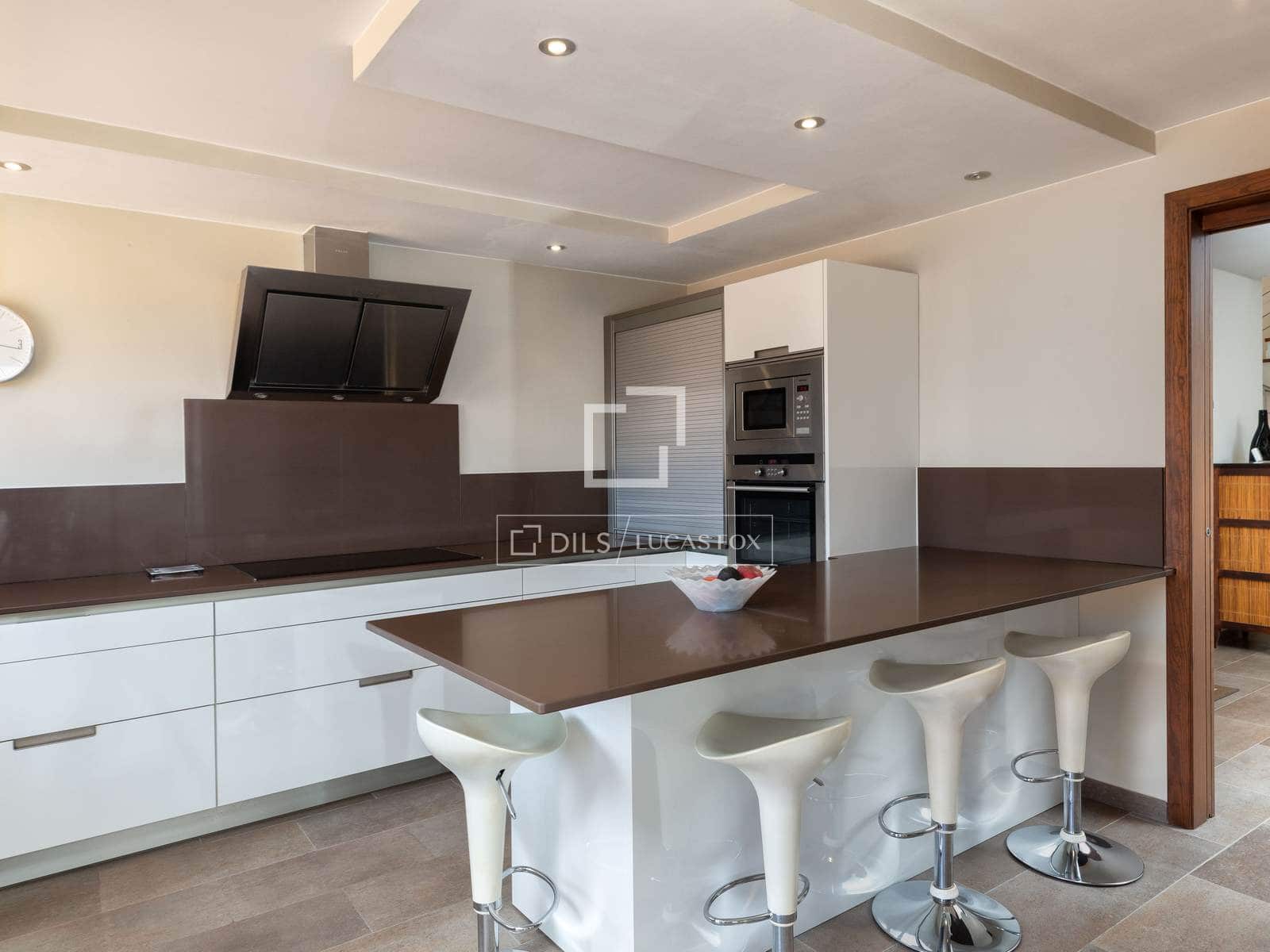 5 bedroom Villa for sale in Llafranc with pool garage - € 1,735,000 (Ref: 9981628)