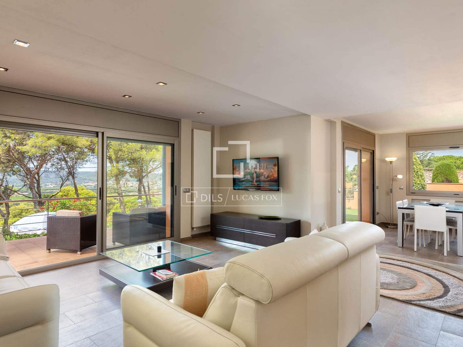 5 bedroom Villa for sale in Llafranc with pool garage - € 1,735,000 (Ref: 9981628)