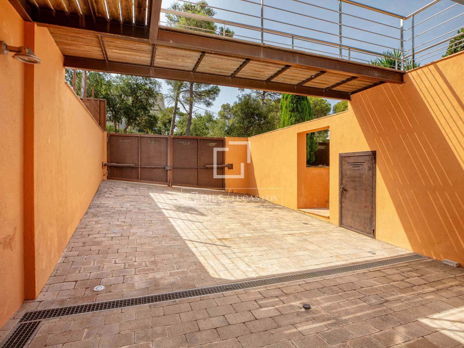 5 bedroom Villa for sale in Llafranc with pool garage - € 1,735,000 (Ref: 9981628)