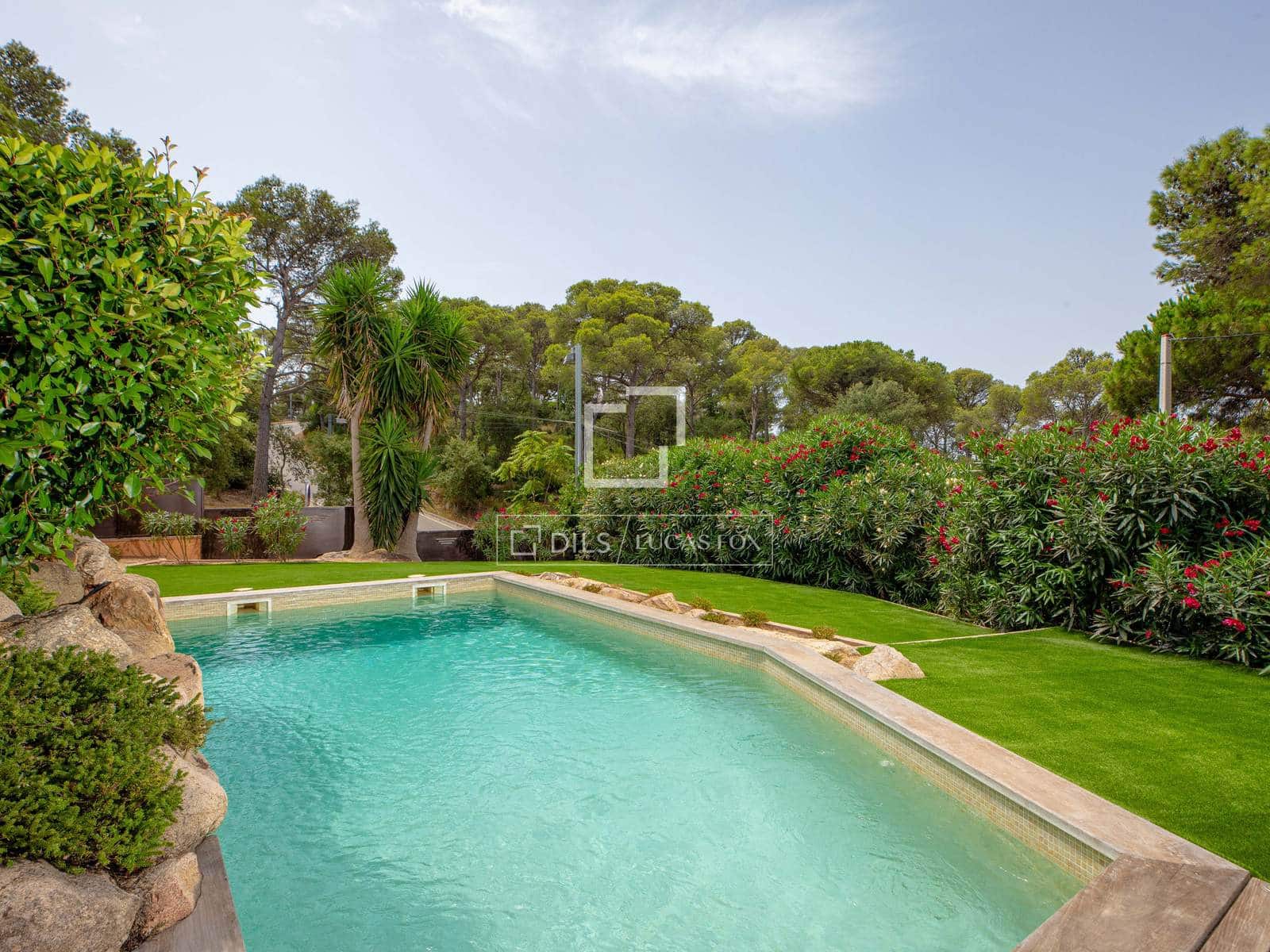 5 bedroom Villa for sale in Llafranc with pool garage - € 1,735,000 (Ref: 9981628)