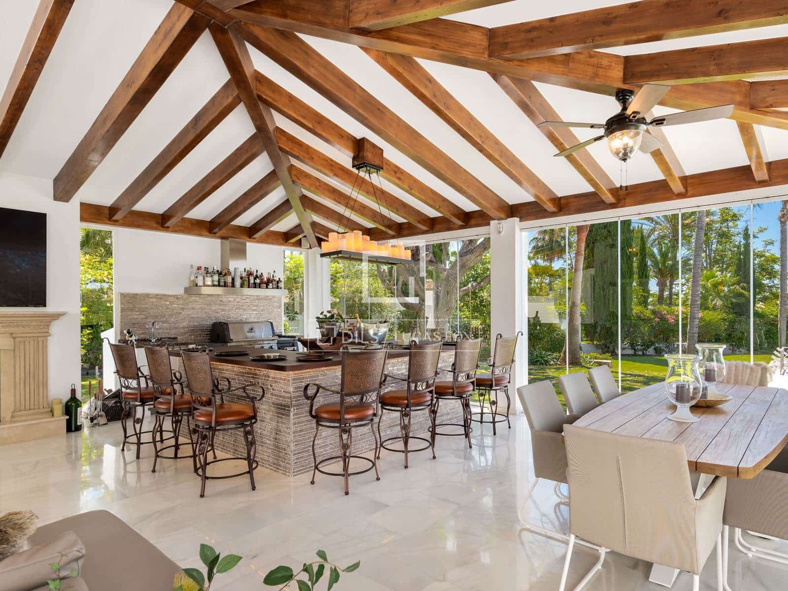 6 slaapkamer Villa te koop in Marbella met zwembad garage - € 8.950.000 (Ref: 9982939)