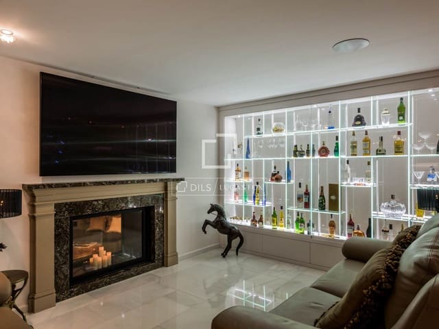 6 slaapkamer Villa te koop in Marbella met zwembad garage - € 8.950.000 (Ref: 9982939)