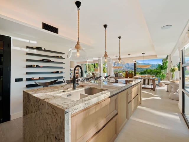 6 bedroom Villa for sale in Marbella with pool garage - € 9,950,000 (Ref: 9982940)