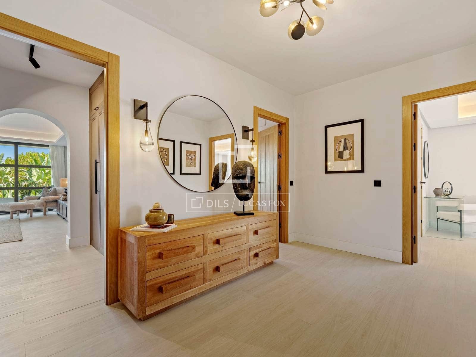 6 bedroom Villa for sale in Marbella with pool garage - € 9,950,000 (Ref: 9982940)