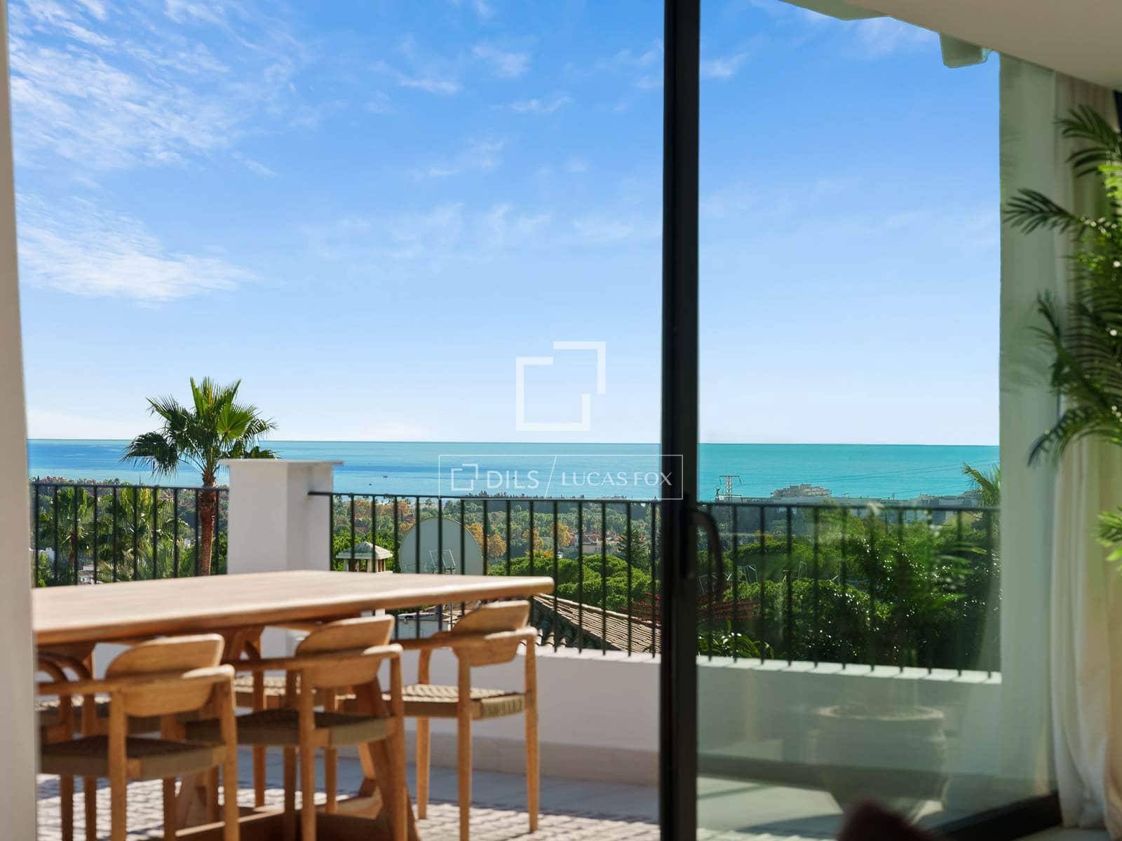 6 bedroom Villa for sale in Marbella with pool garage - € 9,950,000 (Ref: 9982940)