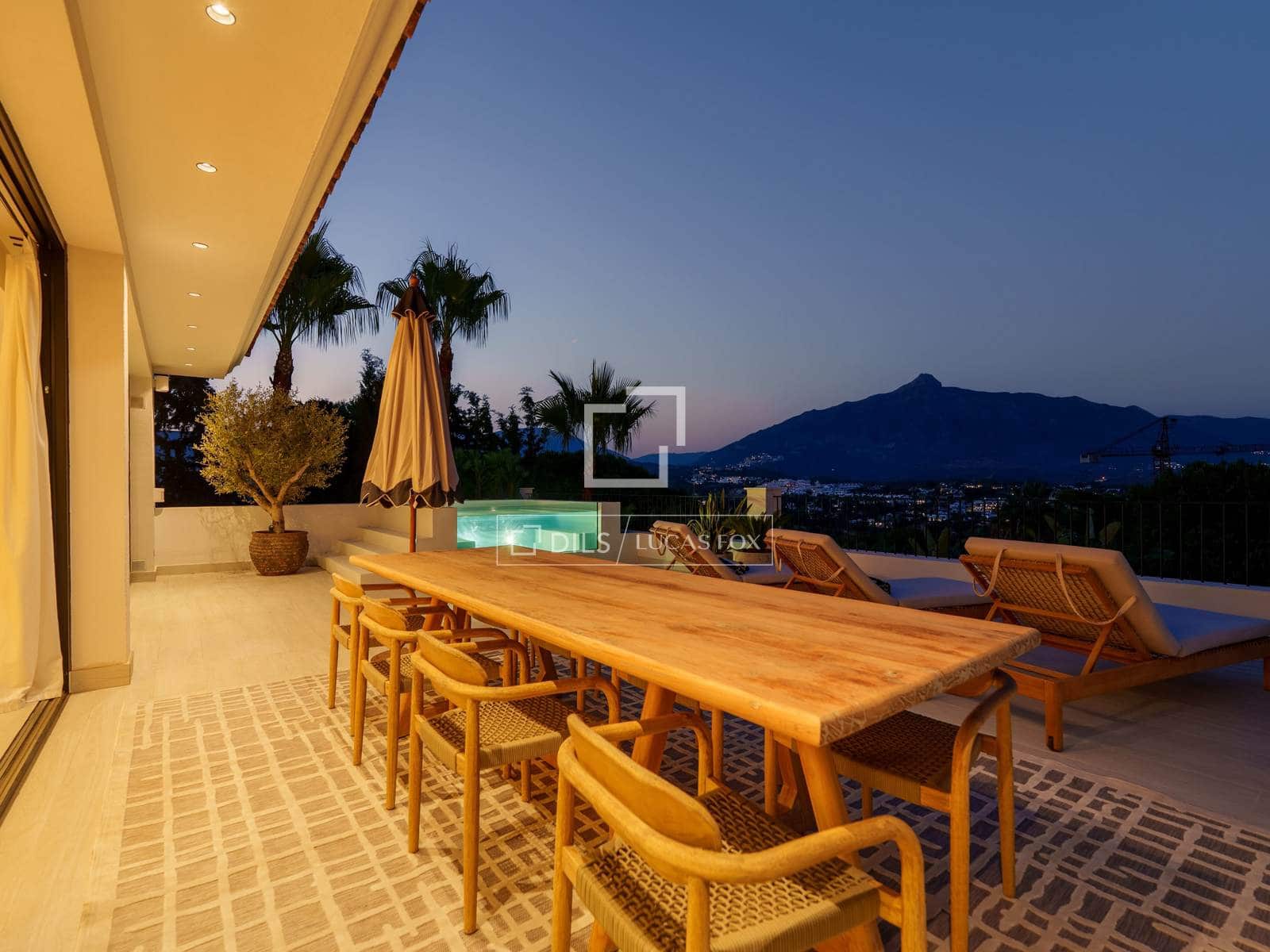6 bedroom Villa for sale in Marbella with pool garage - € 9,950,000 (Ref: 9982940)