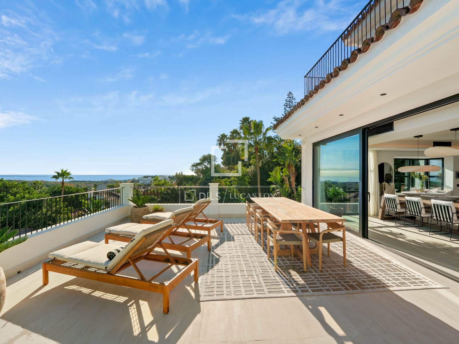 6 bedroom Villa for sale in Marbella with pool garage - € 9,950,000 (Ref: 9982940)