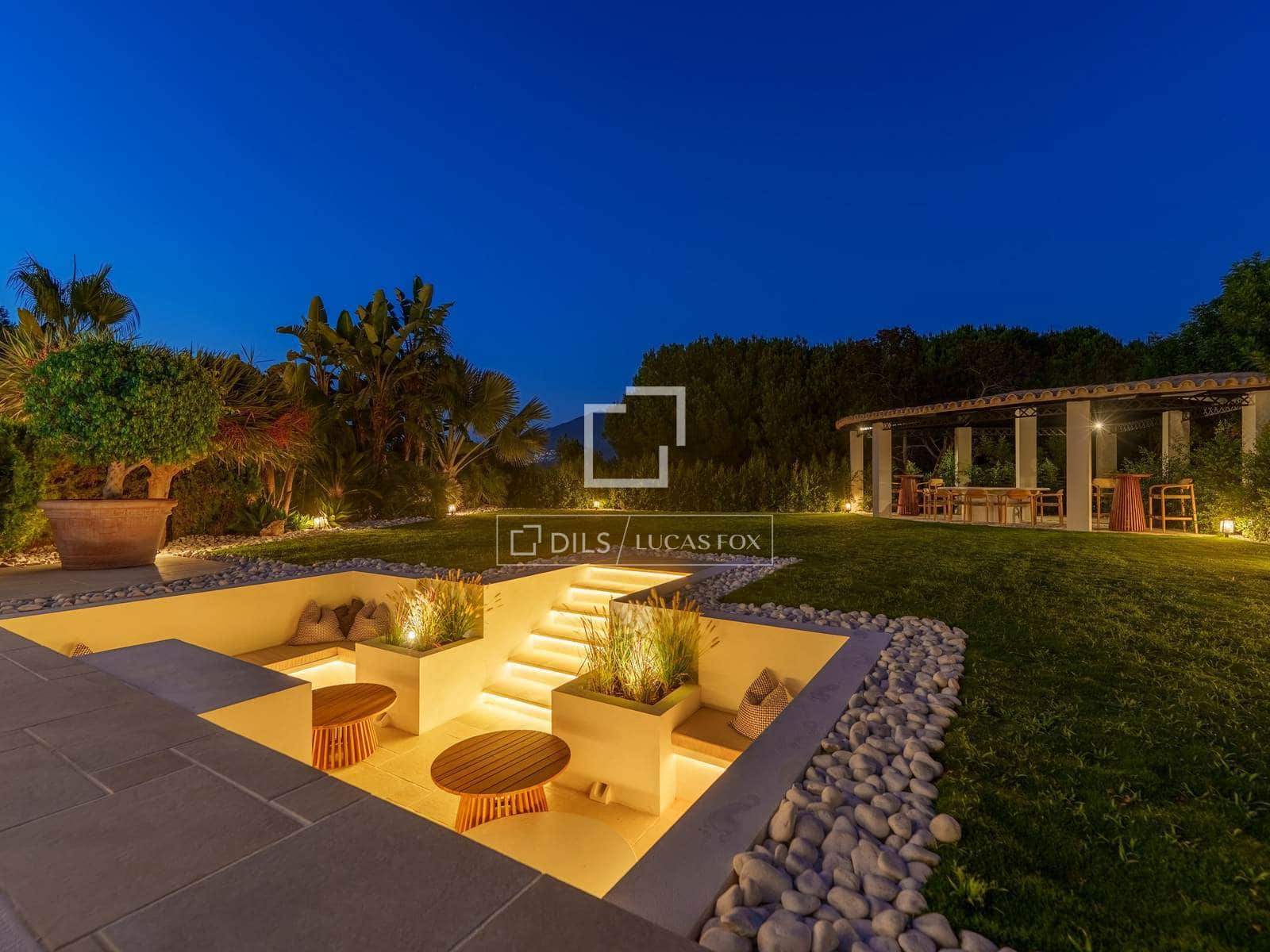 6 bedroom Villa for sale in Marbella with pool garage - € 9,950,000 (Ref: 9982940)