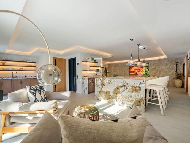 6 bedroom Villa for sale in Marbella with pool garage - € 9,950,000 (Ref: 9982940)