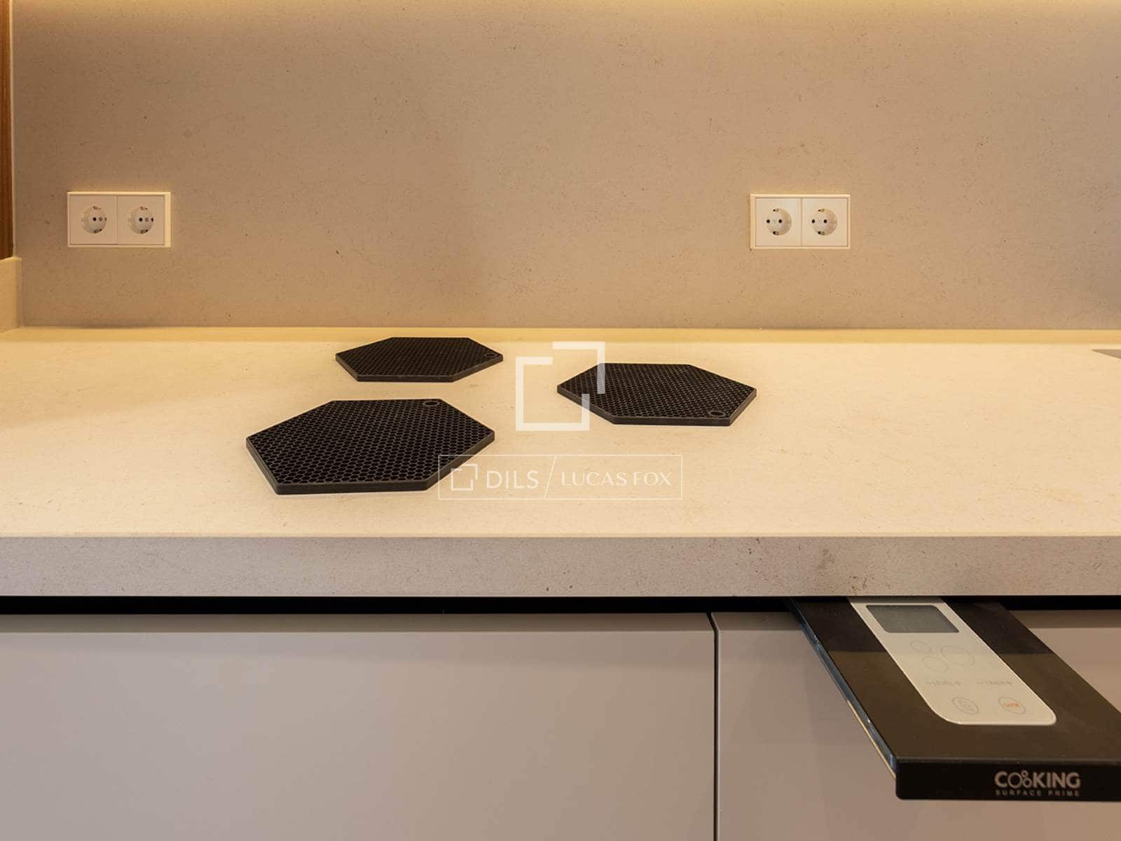 Apartamento de 5 habitaciones en Barcelona ciudad en alquiler con garaje - 7.900 € (Ref: 9983318)