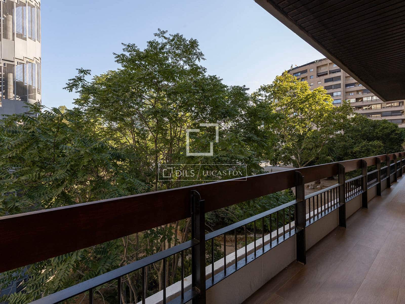 Apartamento de 5 habitaciones en Barcelona ciudad en alquiler con garaje - 7.900 € (Ref: 9983318)