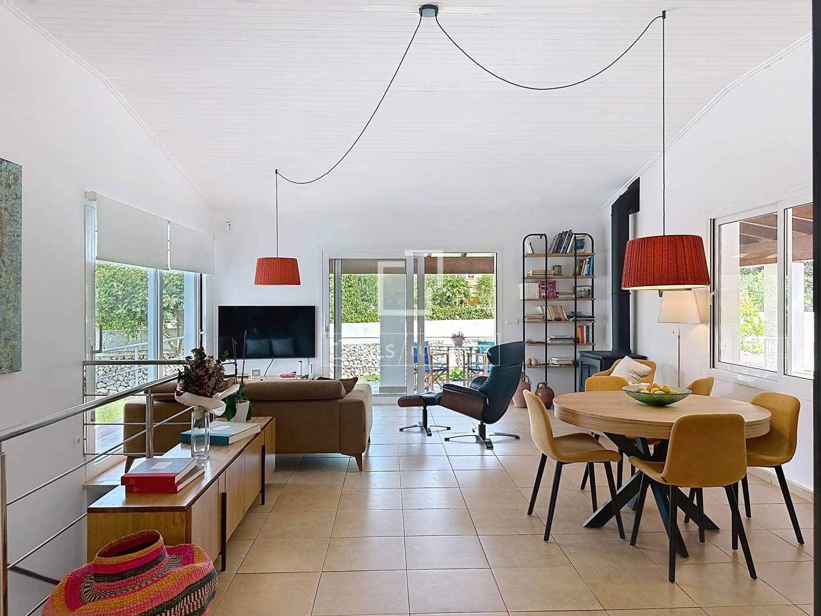 4 bedroom Villa for sale in Ciutadella de Menorca with pool garage - € 1,175,000 (Ref: 9983319)