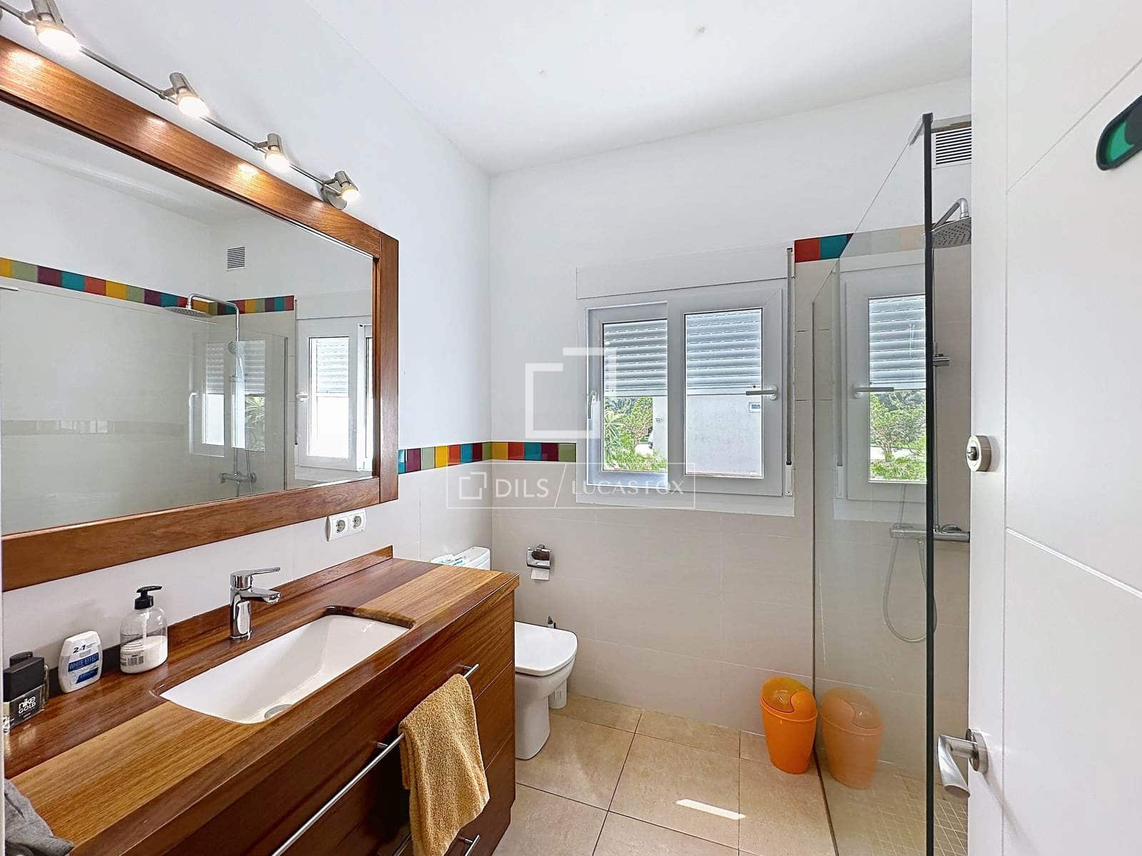 4 bedroom Villa for sale in Ciutadella de Menorca with pool garage - € 1,175,000 (Ref: 9983319)