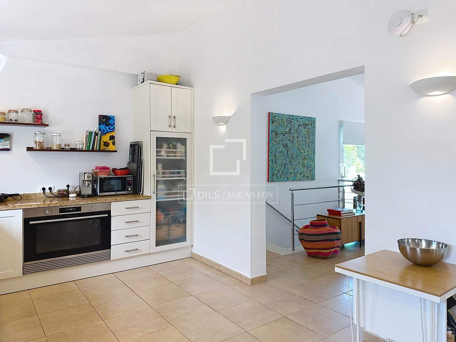 4 bedroom Villa for sale in Ciutadella de Menorca with pool garage - € 1,175,000 (Ref: 9983319)