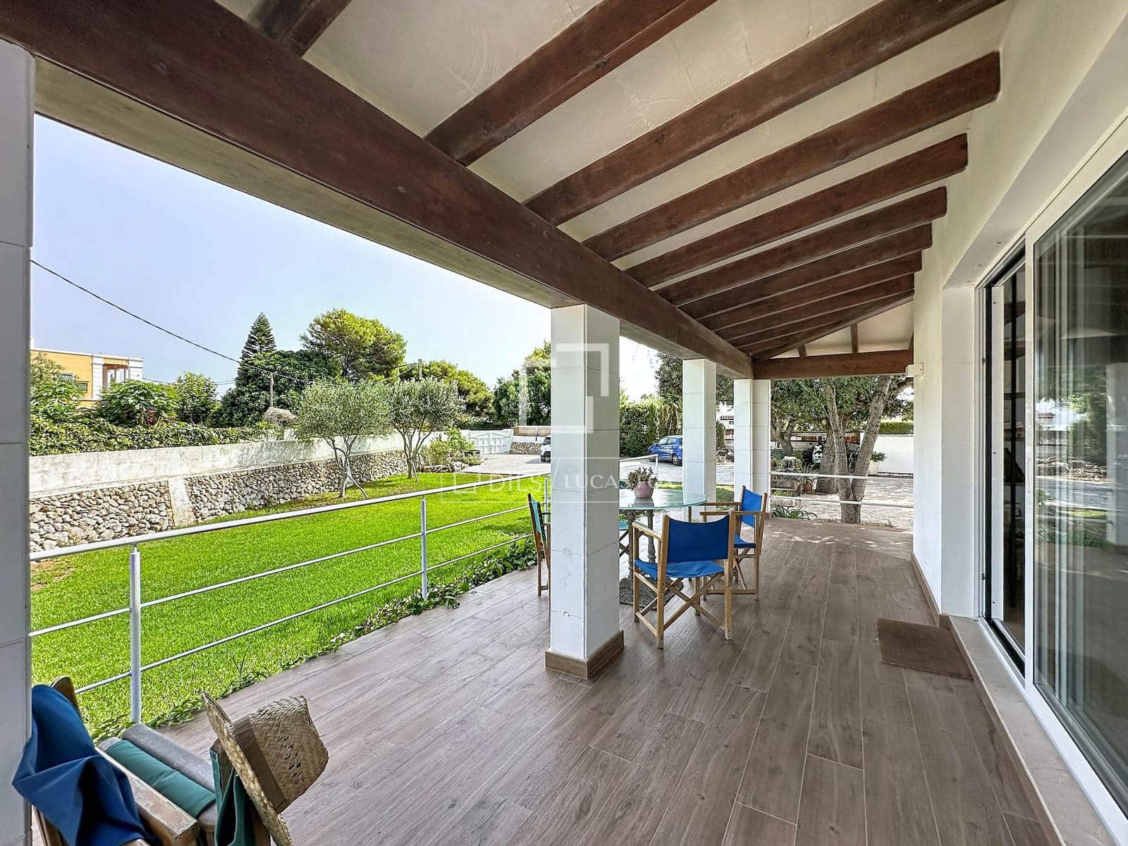 4 bedroom Villa for sale in Ciutadella de Menorca with pool garage - € 1,175,000 (Ref: 9983319)