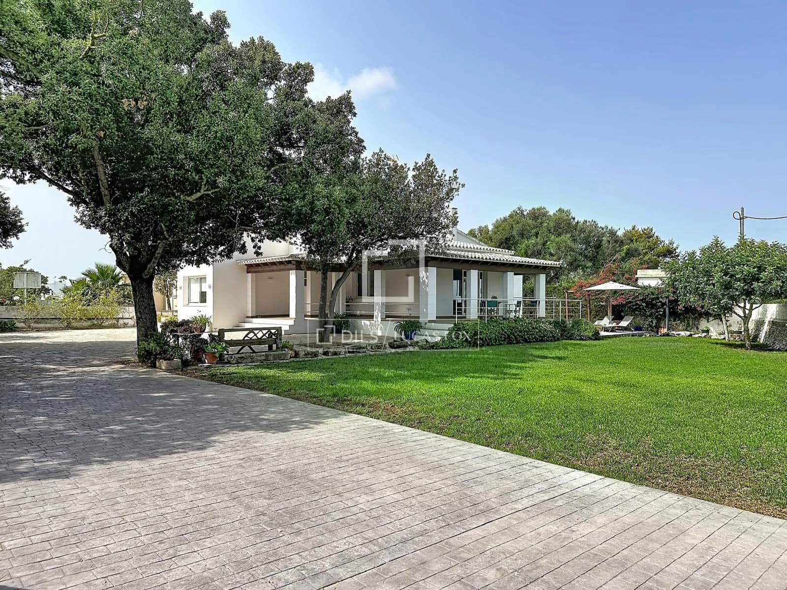 4 bedroom Villa for sale in Ciutadella de Menorca with pool garage - € 1,175,000 (Ref: 9983319)