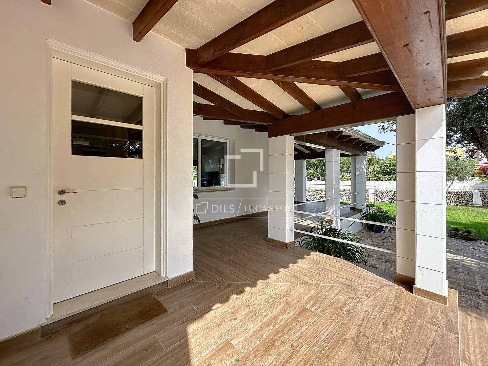 4 bedroom Villa for sale in Ciutadella de Menorca with pool garage - € 1,175,000 (Ref: 9983319)