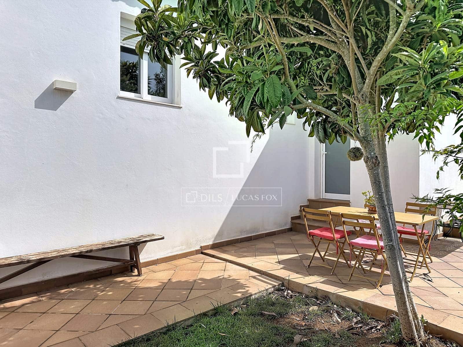 4 bedroom Villa for sale in Ciutadella de Menorca with pool garage - € 1,175,000 (Ref: 9983319)
