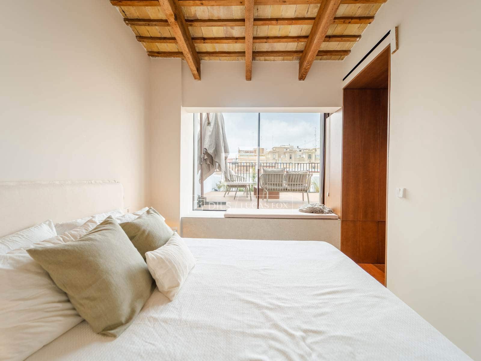 1 Zimmer Penthouse zu vermieten in Valencia Stadt - 2.500 € (Ref: 9983879)