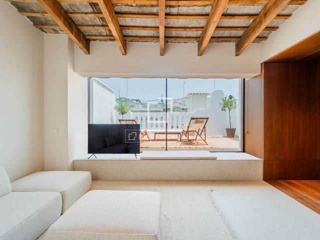 1 quarto Penthouse para arrendar em Valência cidade - 2 500 € (Ref: 9983879)