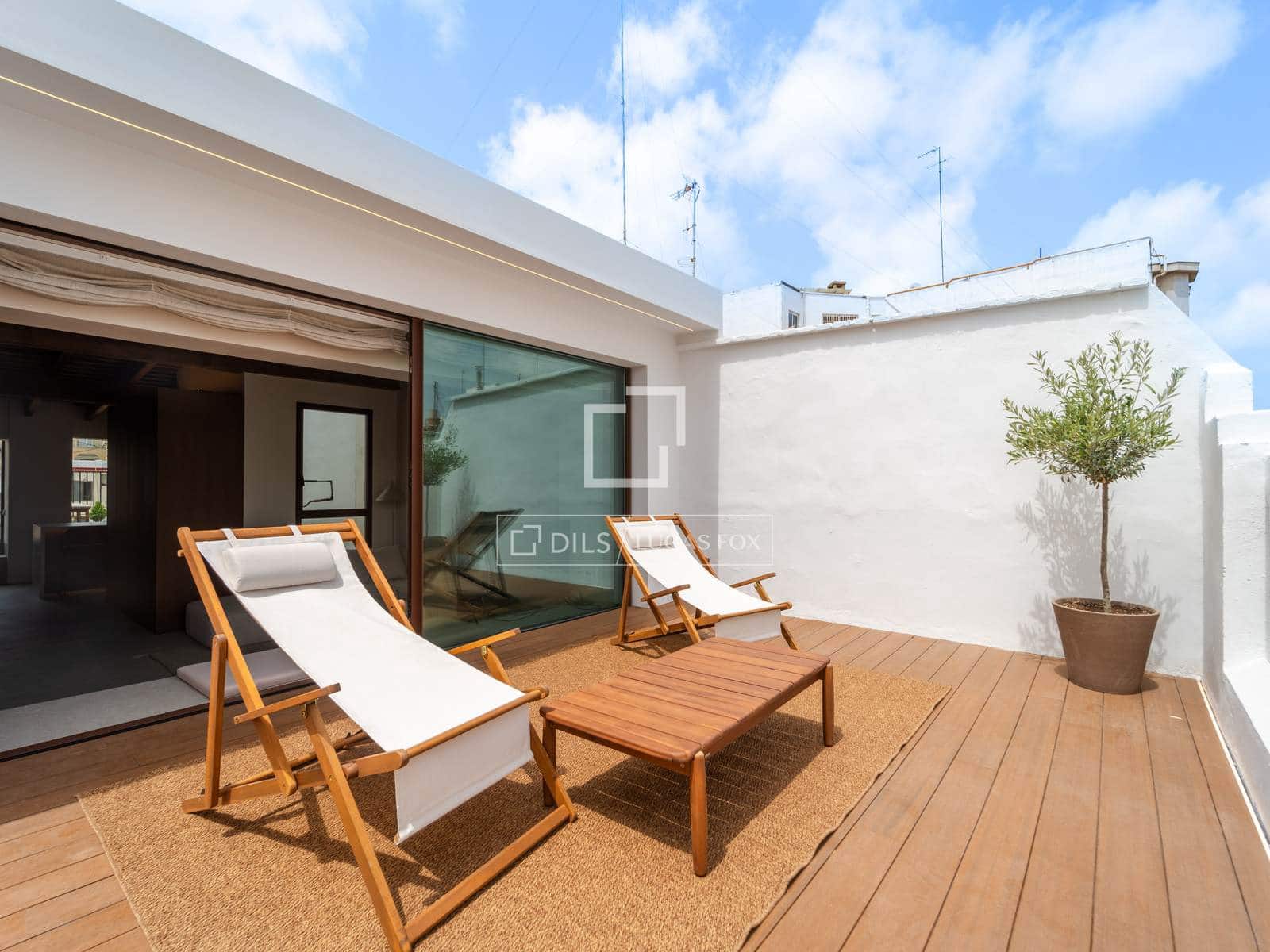 1 Zimmer Penthouse zu vermieten in Valencia Stadt - 2.500 € (Ref: 9983879)