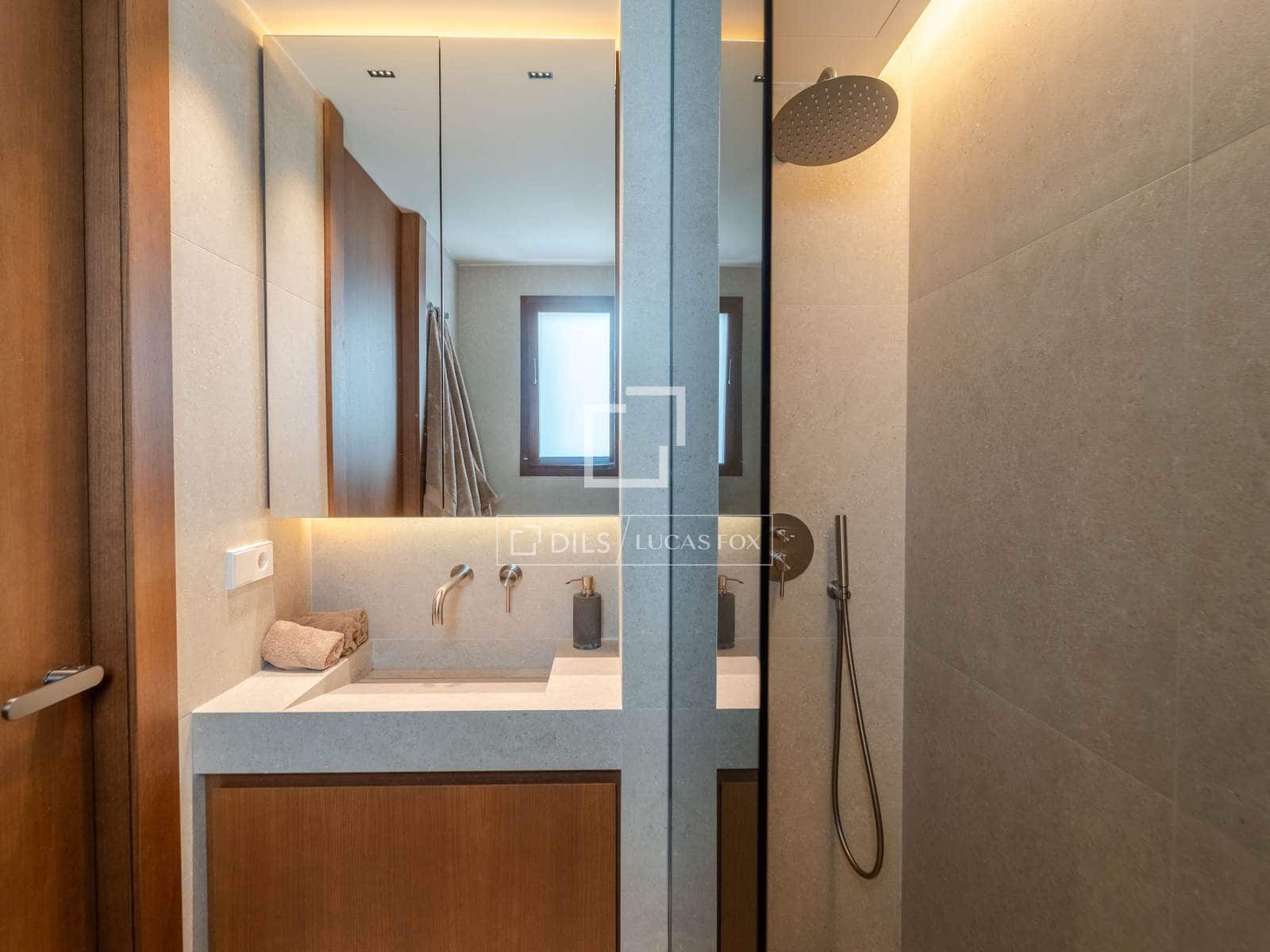 1 Zimmer Penthouse zu vermieten in Valencia Stadt - 2.500 € (Ref: 9983879)