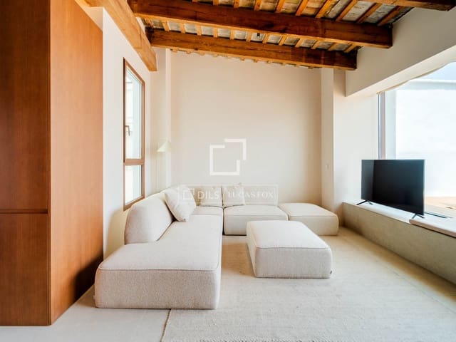 1 quarto Penthouse para arrendar em Valência cidade - 2 500 € (Ref: 9983879)