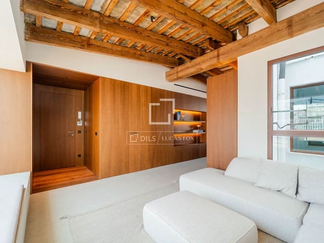 1 quarto Penthouse para arrendar em Valência cidade - 2 500 € (Ref: 9983879)
