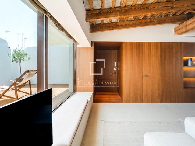 1 quarto Penthouse para arrendar em Valência cidade - 2 500 € (Ref: 9983879)