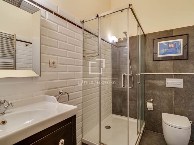 7 soveværelse Lejlighed til salg i Barcelona by - € 1.790.000 (Ref: 9984048)