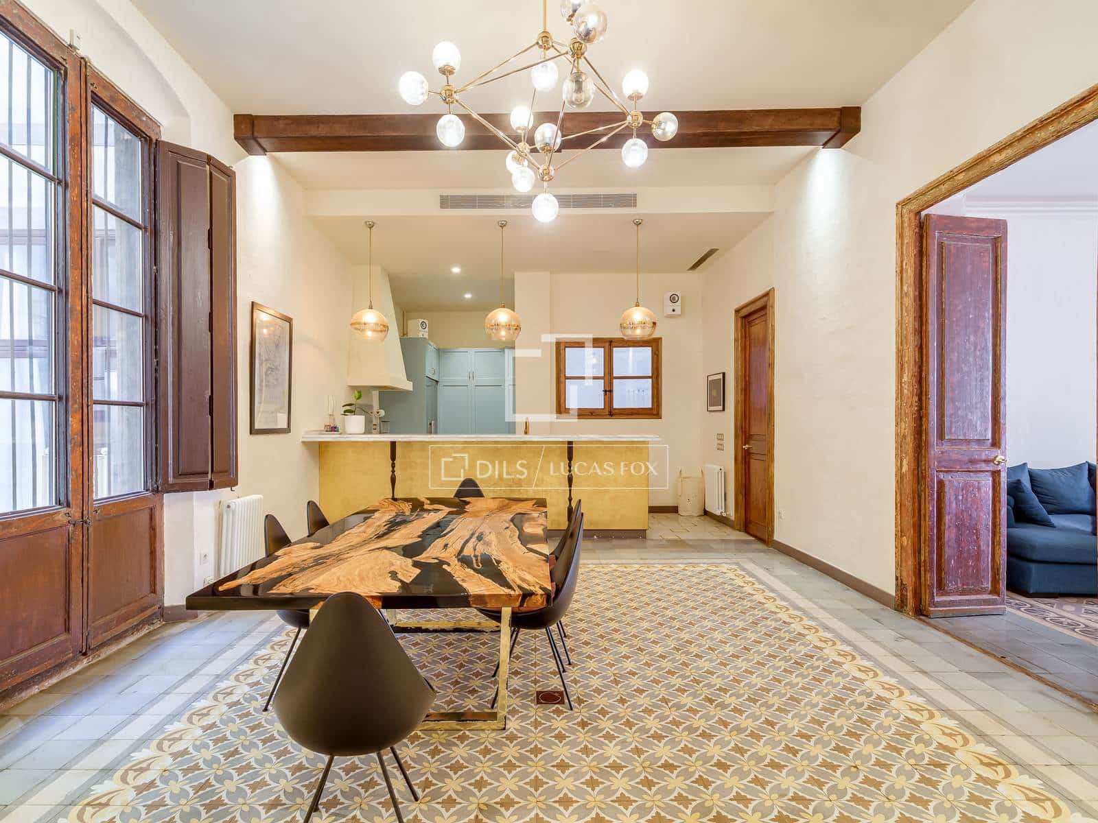 7 soveværelse Lejlighed til salg i Barcelona by - € 1.790.000 (Ref: 9984048)