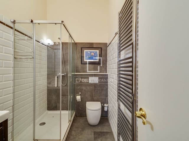7 soveværelse Lejlighed til salg i Barcelona by - € 1.790.000 (Ref: 9984048)