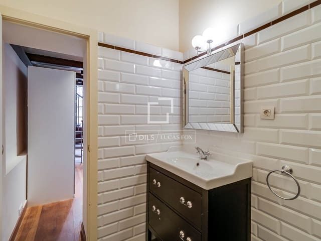 7 soveværelse Lejlighed til salg i Barcelona by - € 1.790.000 (Ref: 9984048)