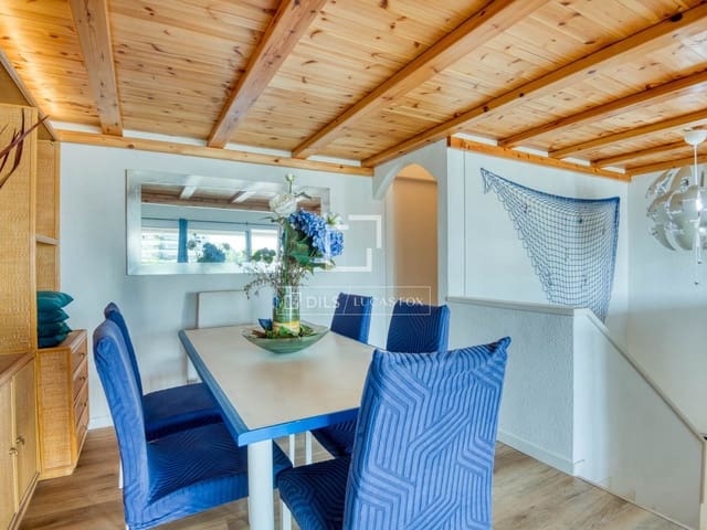2 soveværelse Villa til salg i Platja d'Aro, Castell-Platja d'Aro med swimmingpool - € 699.000 (Ref: 9984051)