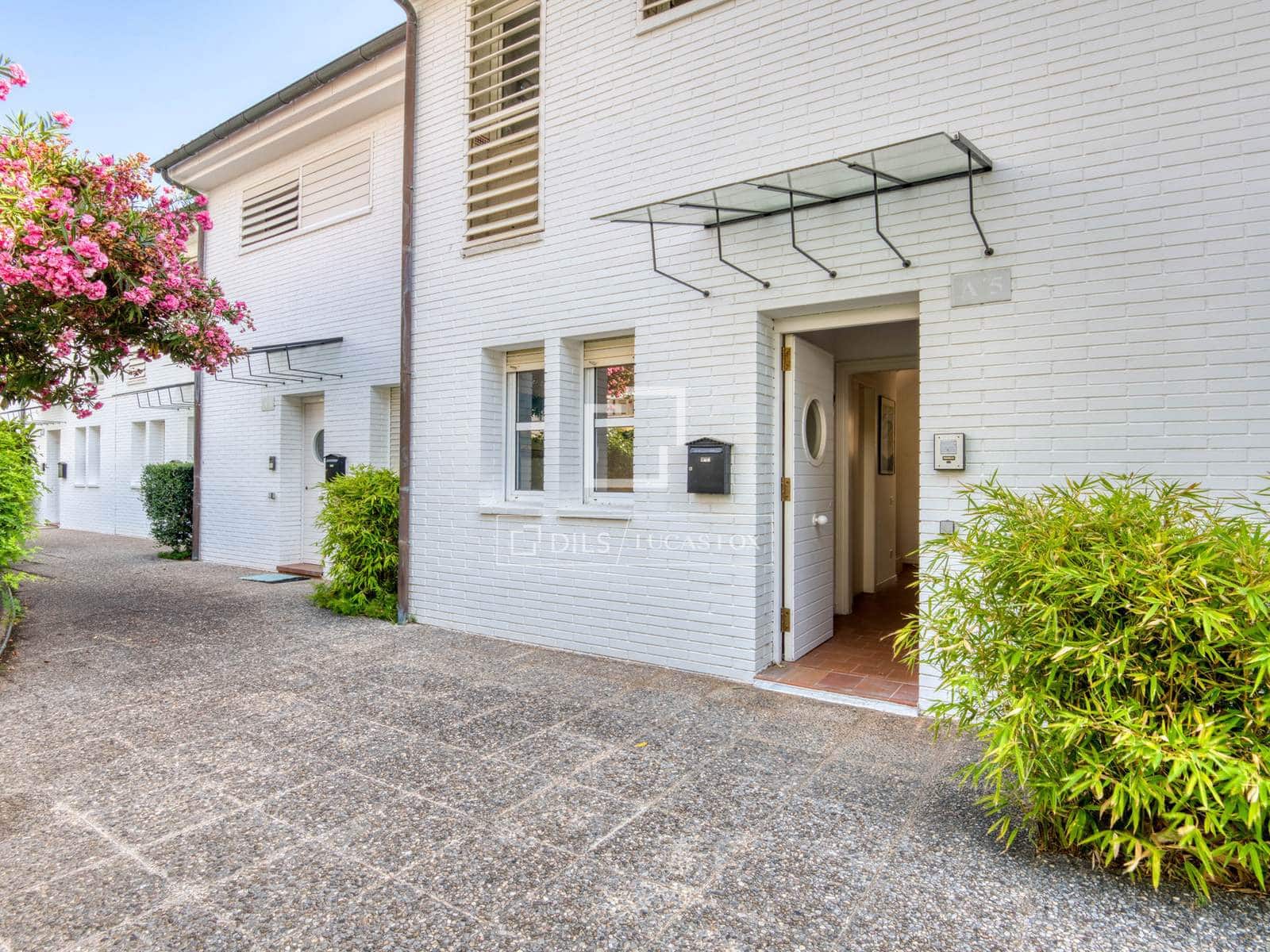 2 soveværelse Villa til salg i Platja d'Aro med swimmingpool - € 699.000 (Ref: 9984051)