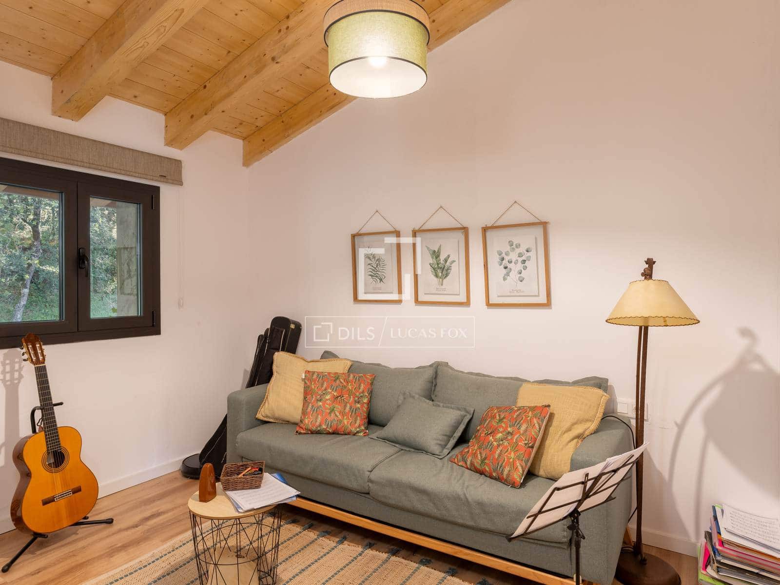9 chambre Finca/Maison de Campagne à vendre à La Vall de Bianya avec piscine garage - 1 590 000 € (Ref: 9984052)