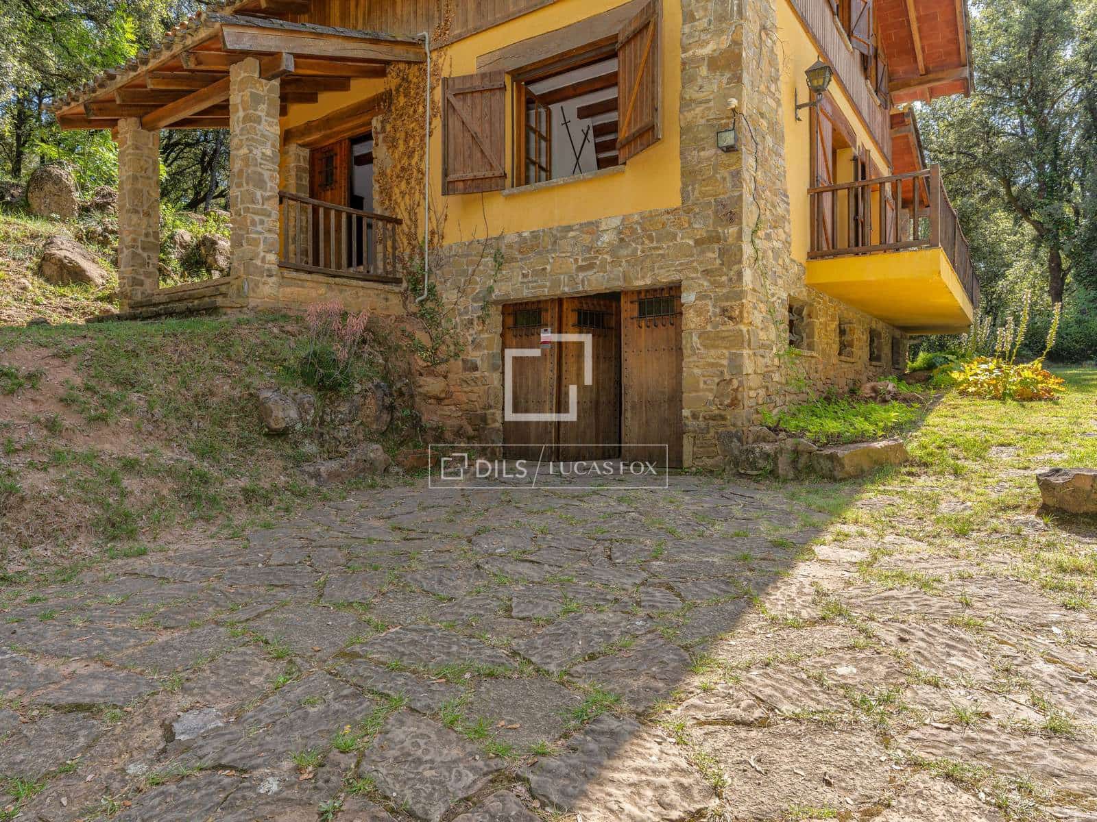 9 chambre Finca/Maison de Campagne à vendre à La Vall de Bianya avec piscine garage - 1 590 000 € (Ref: 9984052)