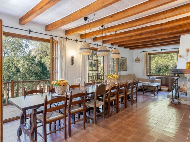 9 chambre Finca/Maison de Campagne à vendre à La Vall de Bianya avec piscine garage - 1 590 000 € (Ref: 9984052)