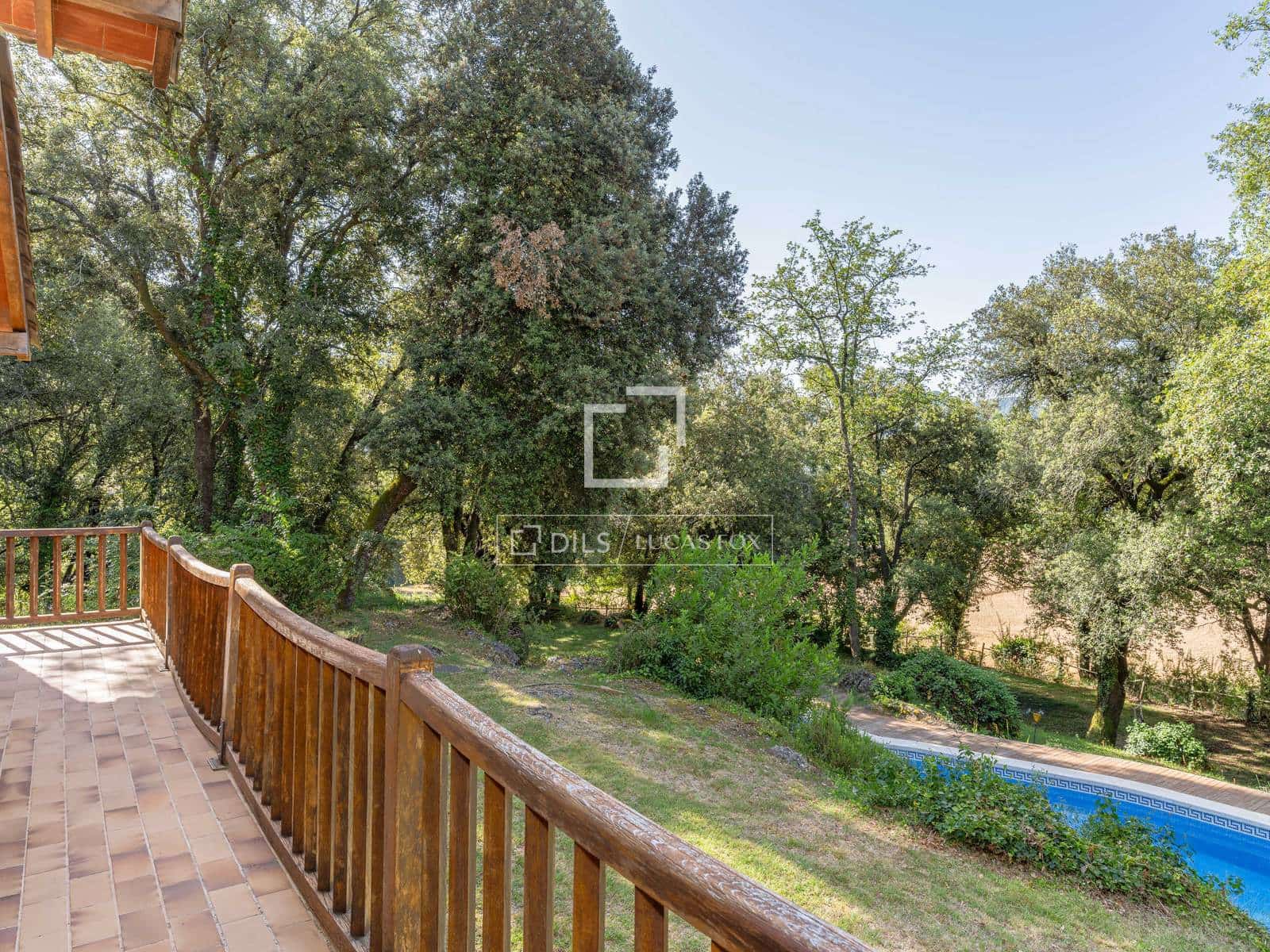 9 chambre Finca/Maison de Campagne à vendre à La Vall de Bianya avec piscine garage - 1 590 000 € (Ref: 9984052)